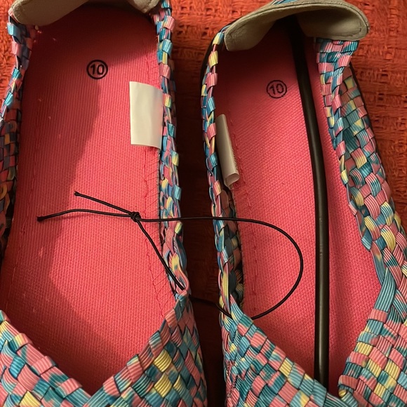 4/$20 Pink Rainbow Woven slip on casual shoes size 10 New - Picture 7 of 8